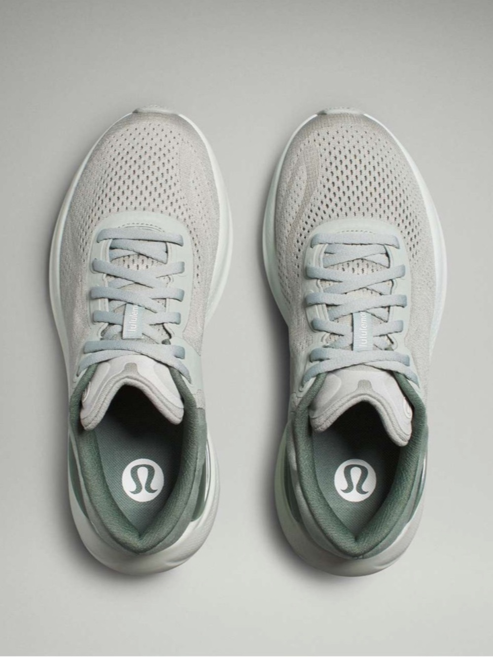 LIKE NEW Lululemon Beyondfeel Running Shoe - Size 7 - Jade Grey